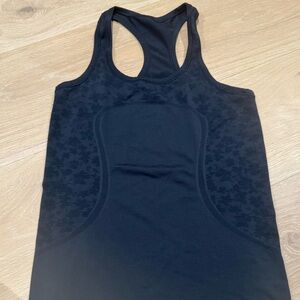 Lululemon run swiftly navy leopard print tank 6